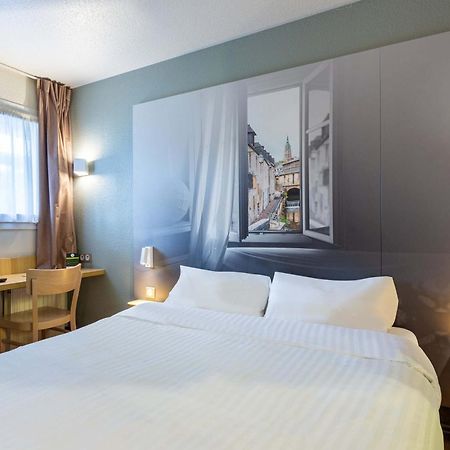 B&B Hotel Chartres Le Forum Le Coudray Exterior photo